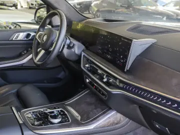 X7 xDrive40d M Sportpaket Autobahnassistent Sky