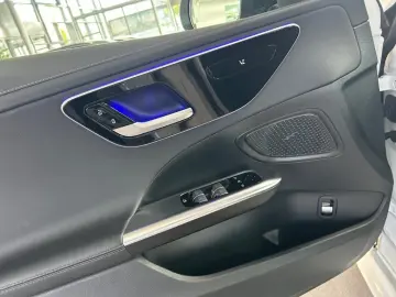 C 180 AMG 19'' LED Kamera Navigation Premium DAB