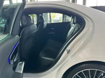 C 180 AMG 19'' LED Kamera Navigation Premium DAB