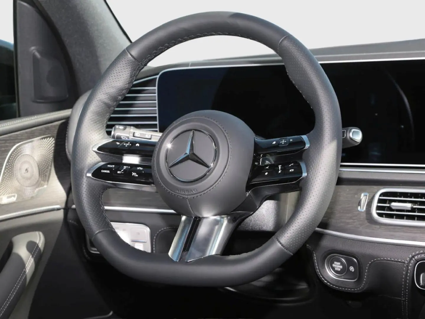 Mercedes-Benz GLE 450 4MATIC AMG Distronic Panorama
