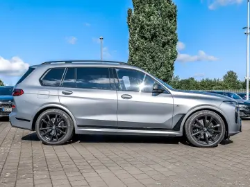 X7 xDrive40d M Sport HUD PANO RFK NAVI LED DAB