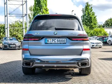 X7 xDrive40d M Sport HUD PANO RFK NAVI LED DAB