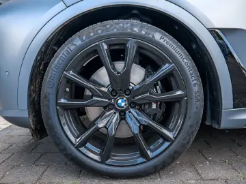 X7 xDrive40d M Sport HUD PANO RFK NAVI LED DAB
