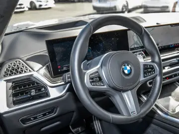 X7 xDrive40d M Sport HUD PANO RFK NAVI LED DAB