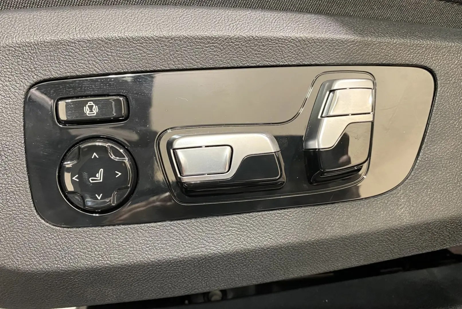 X7 xDrive40d M Sportpaket Standhzg AHK ACC DA