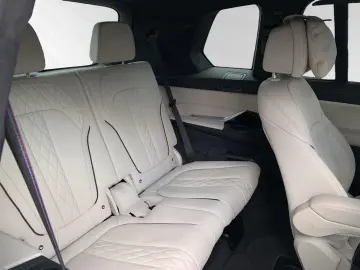X7 xDrive40d M Sport Pro AHK PanoSkyLounge H K