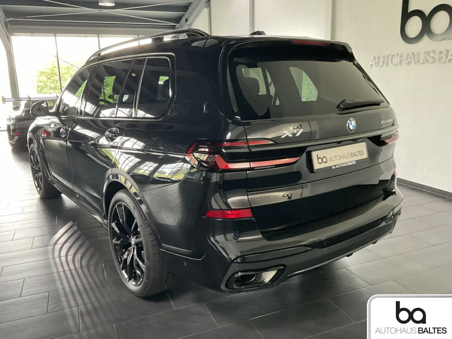 X7 xDrive 40d M Sport Pro 22  Pano HK Soft Ico A