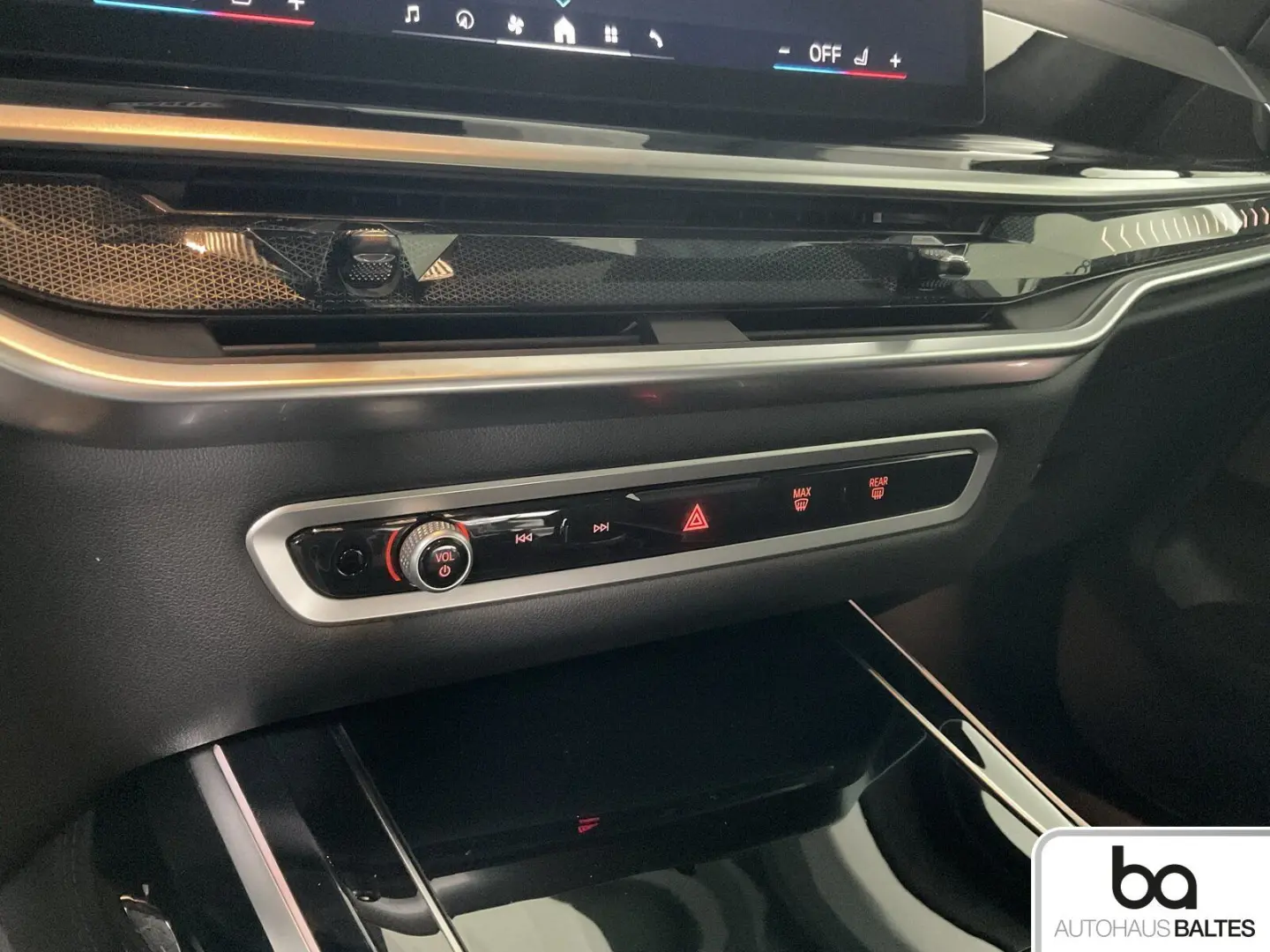 X7 xDrive 40d M Sport Pro 22  Pano HK Soft Ico A