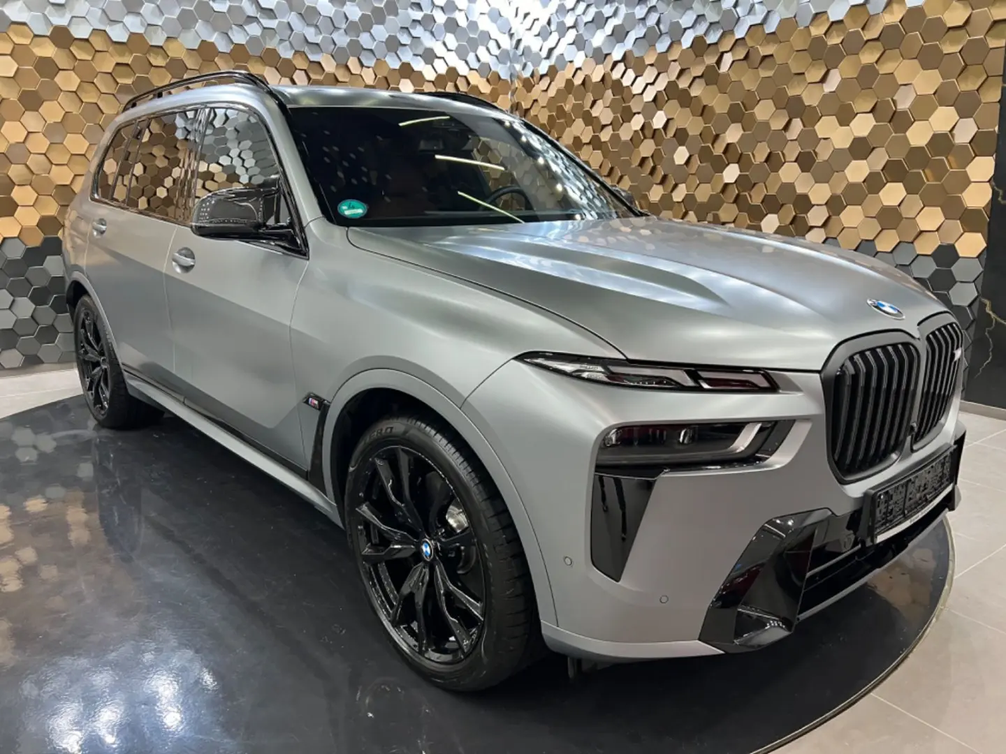 X7 M60 i  B&W Sky Lounge Carbon Soft Voll