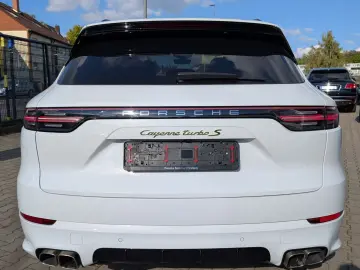 Cayenne Turbo S E-Hy Sport ACC 360 Massage HUD