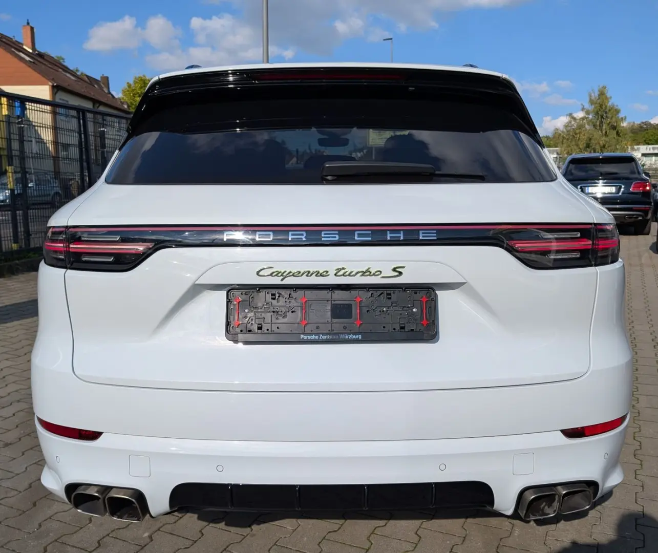 Cayenne Turbo S E-Hy Sport ACC 360 Massage HUD