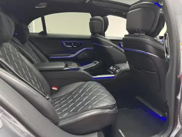S 580 e L AMG Distronic Kamera HUD Burmester Pan