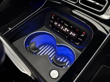 S 580 e L AMG Distronic Kamera HUD Burmester Pan