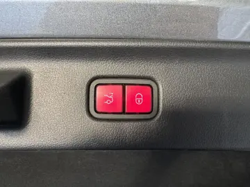 S 580 e L AMG Distronic Kamera HUD Burmester Pan