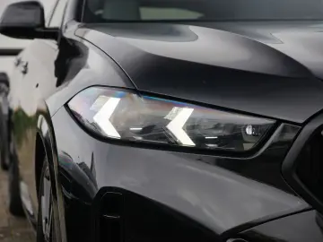 X6 xDrive30d M SPORT PRO-LUFTF.-PANO-SILVERSTONE
