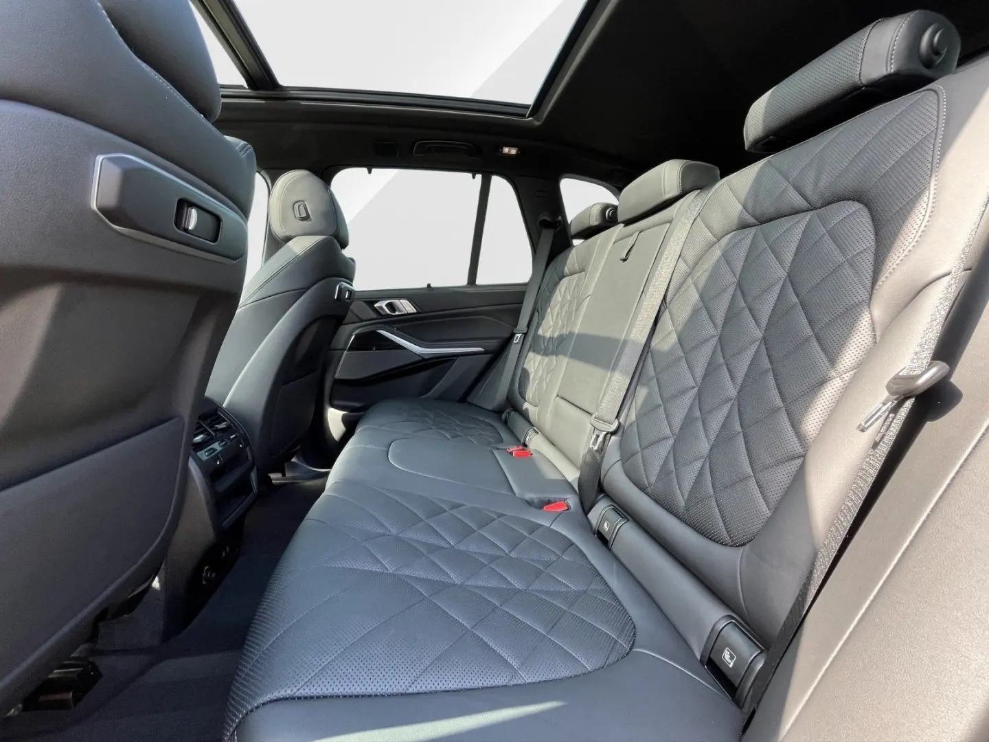 X5 xDrive30d M-Sport NP 112.200 - AHK Pano HUD D