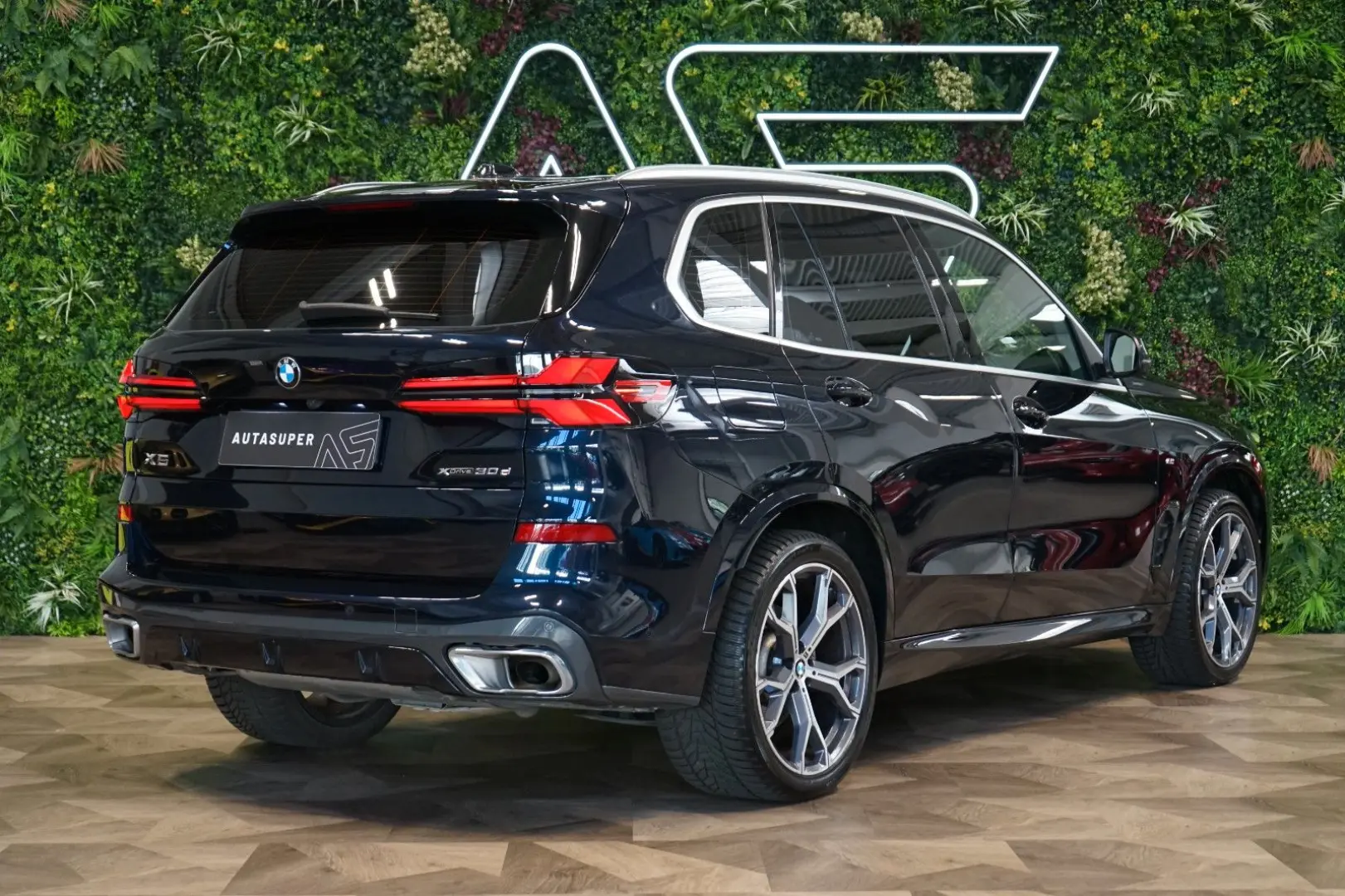 X5 30d xDRIVE TOW 360 H K NIGHT LED 65.702€NETTO