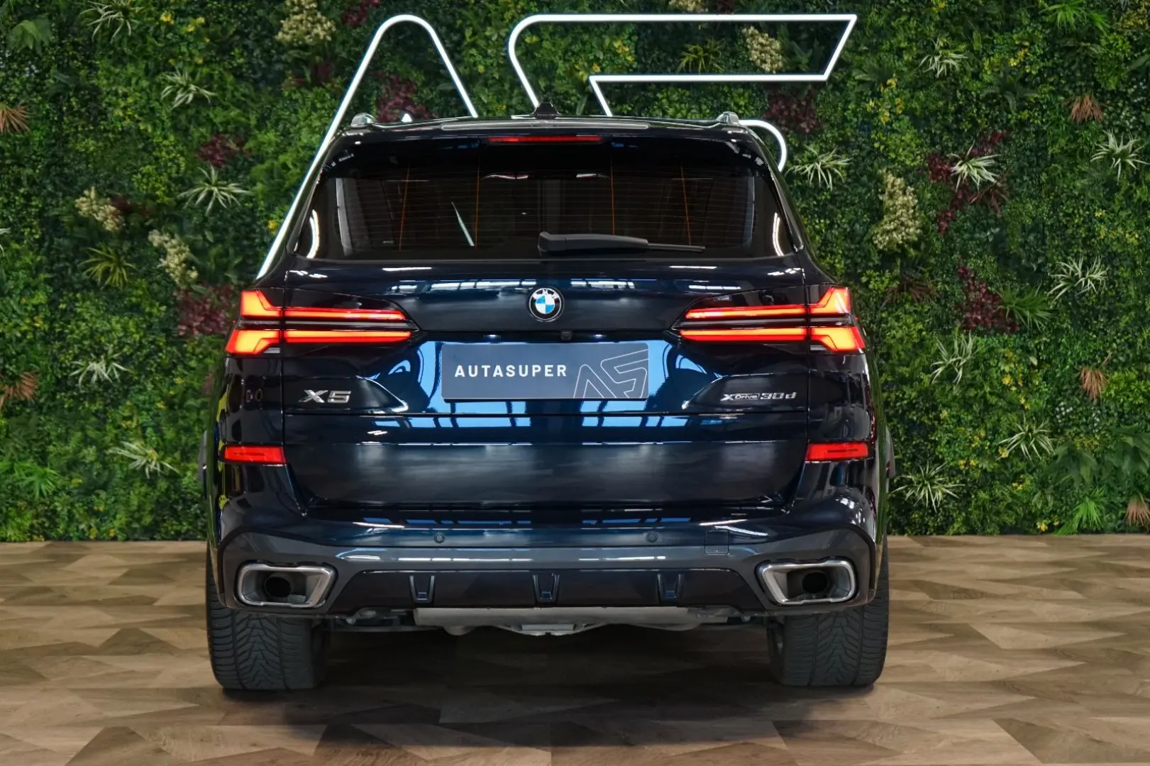 X5 30d xDRIVE TOW 360 H K NIGHT LED 65.702€NETTO