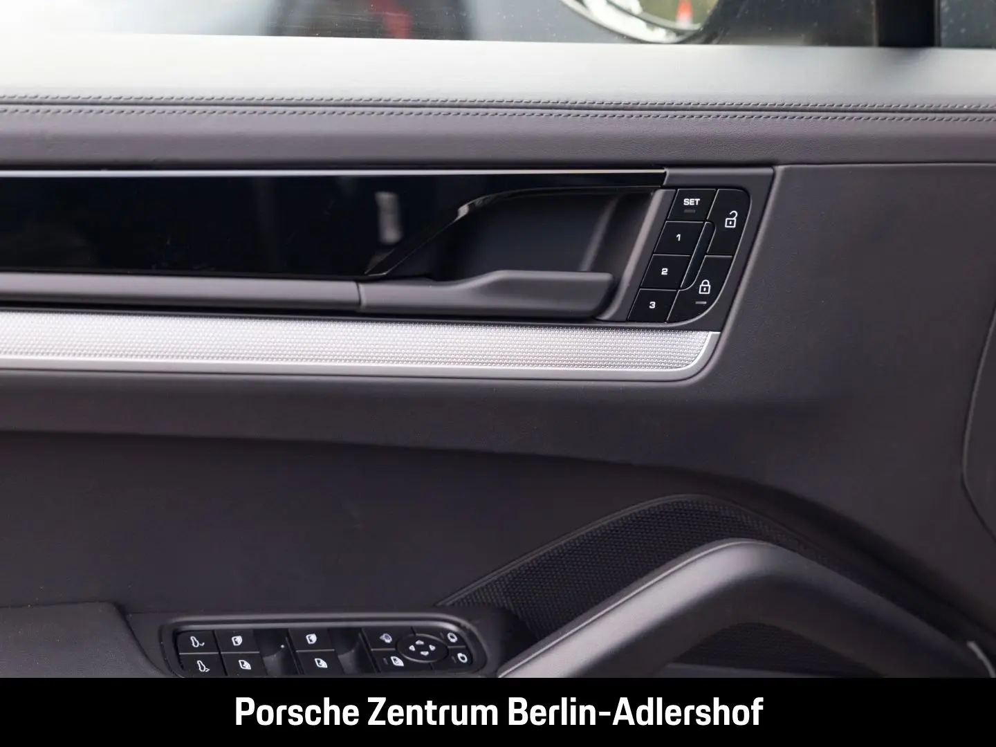 Cayenne InnoDrive Abstandstempomat LED-Matrix
