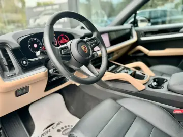 Cayenne HUD NAVI CAMERA-360 PANO BOSE