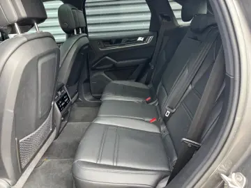 Cayenne E-Hybrid Pano Massage Luft INNO AHK BOSE