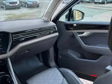Volkswagen Touareg 3.0 V6 TDI 4Motion DPF