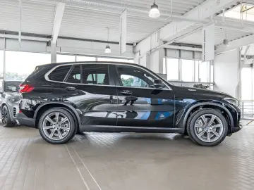 X5 xDrive45e Leas. ab 700€ ohne Anz. 10.000km pa