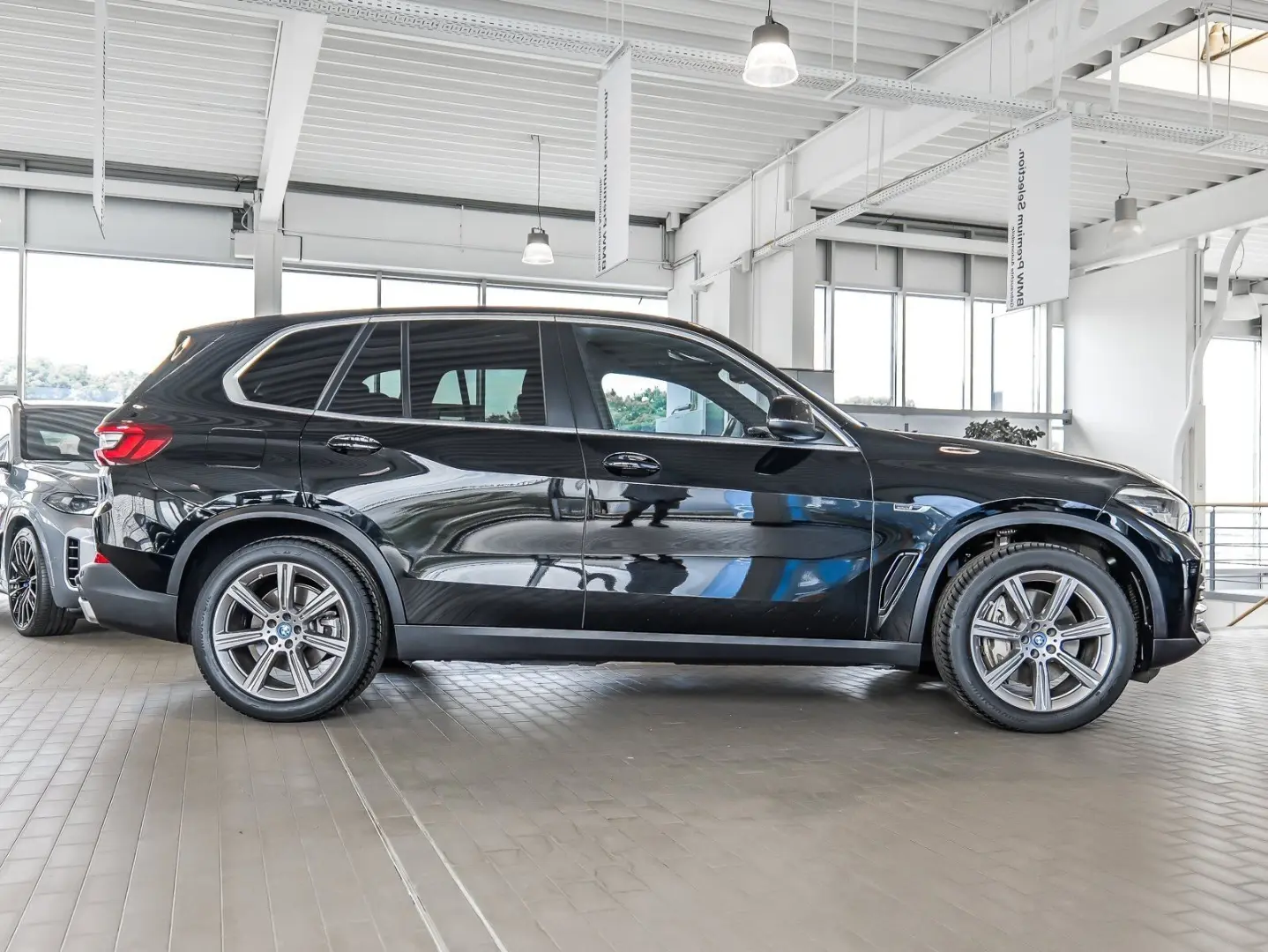 X5 xDrive45e Leas. ab 700€ ohne Anz. 10.000km pa