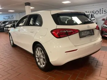 A 200 Navi Parkassistent MBUX