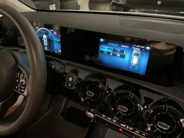 A 200 Navi Parkassistent MBUX