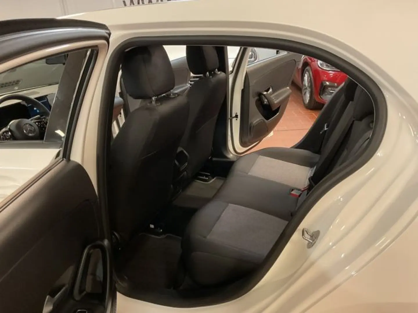 A 200 Navi Parkassistent MBUX