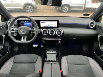 A 200 AMG LED LEDER NAVI TEMPO MULTI
