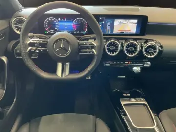 A 180 AMG SPURASSIST PARKASSIST KAMERA KEYLESS