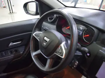 DACIA DUSTER 1.3 TCe 150CP Orange 4WD