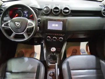 DACIA DUSTER 1.3 TCe 150CP Orange 4WD