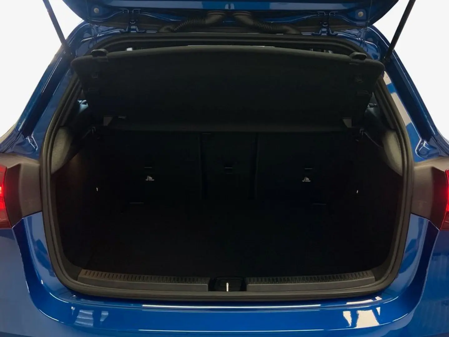 A 180  AMG Advanced AHK WinterPaket