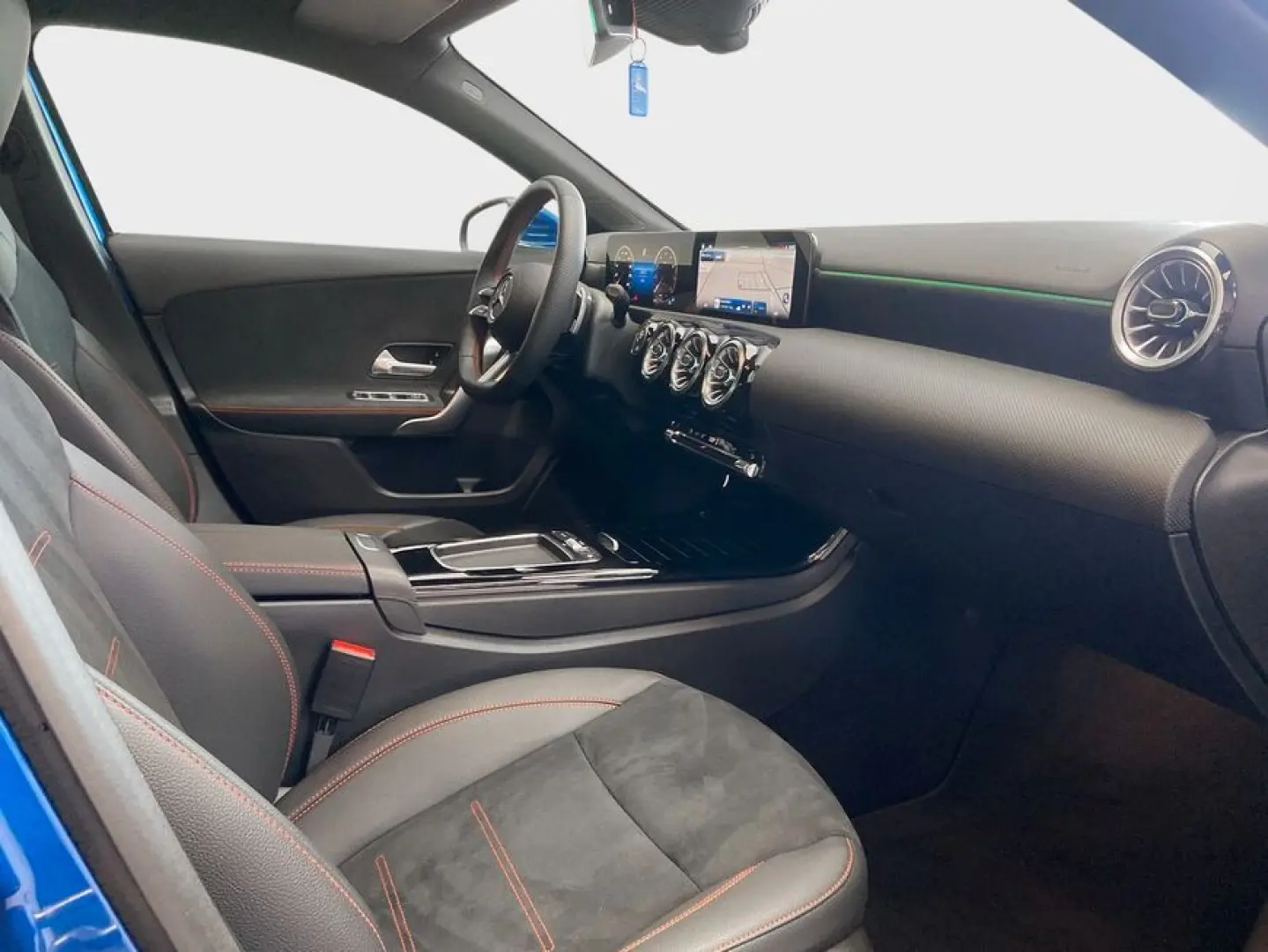 A 180  AMG Advanced AHK WinterPaket