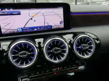 A 200 AMG Line   R-Kamera NightPaket Distronic
