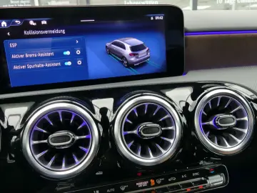 A 200 AMG Line   R-Kamera NightPaket Distronic