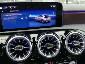 A 200 AMG Line   R-Kamera NightPaket Distronic