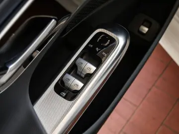 E 200 Lim  Avantgarde LED DISTR NAVI KEYL KAM