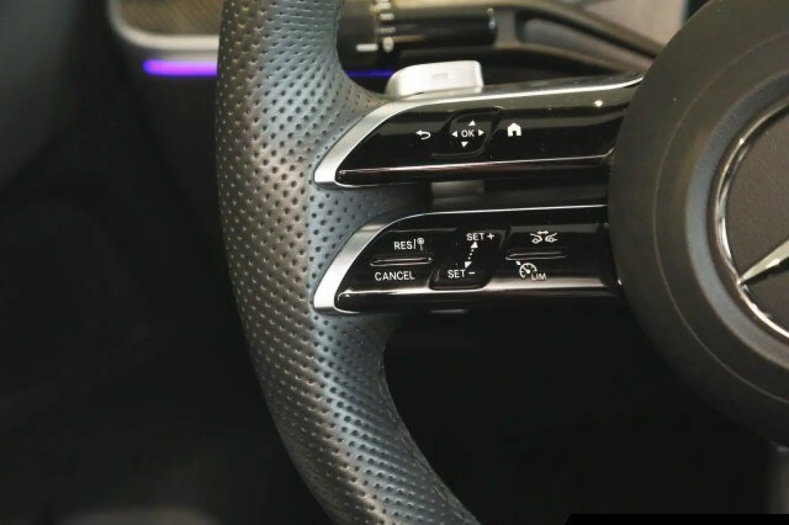 CLE 200 Coupé AMG Line Pano Kamera Totw. Memory