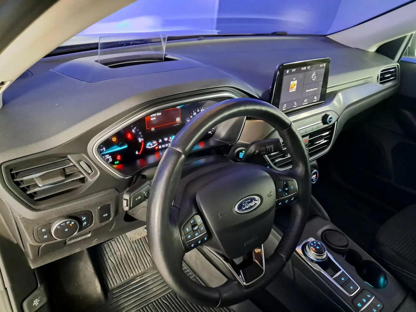 FORD FOCUS