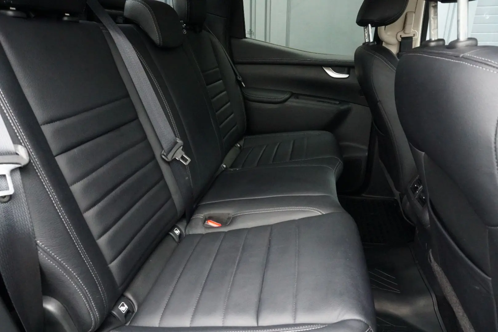 X 350d 4Matic DOKA Edition Power 360  Leder LED