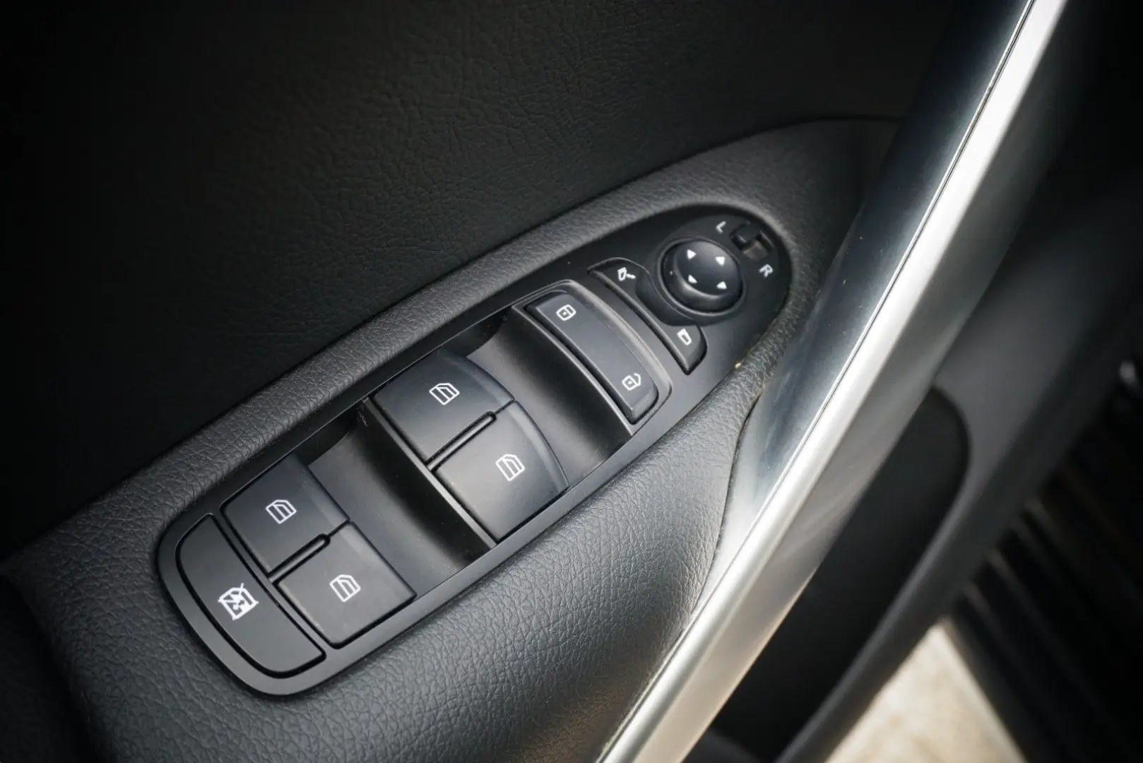 X 350d 4Matic DOKA Edition Power 360  Leder LED