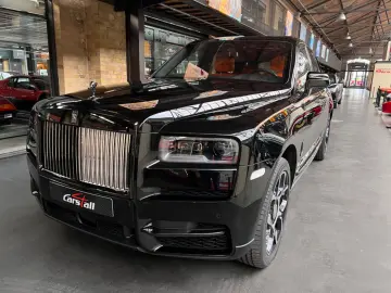 Cullinan Black Badge MY24  Mandarin  4 seat spec