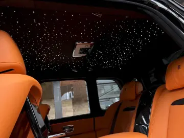 Cullinan Black Badge MY24  Mandarin  4 seat spec