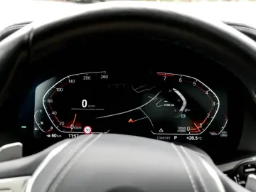 X7 xDrive40i B&W HuD LASER DA PROF 360