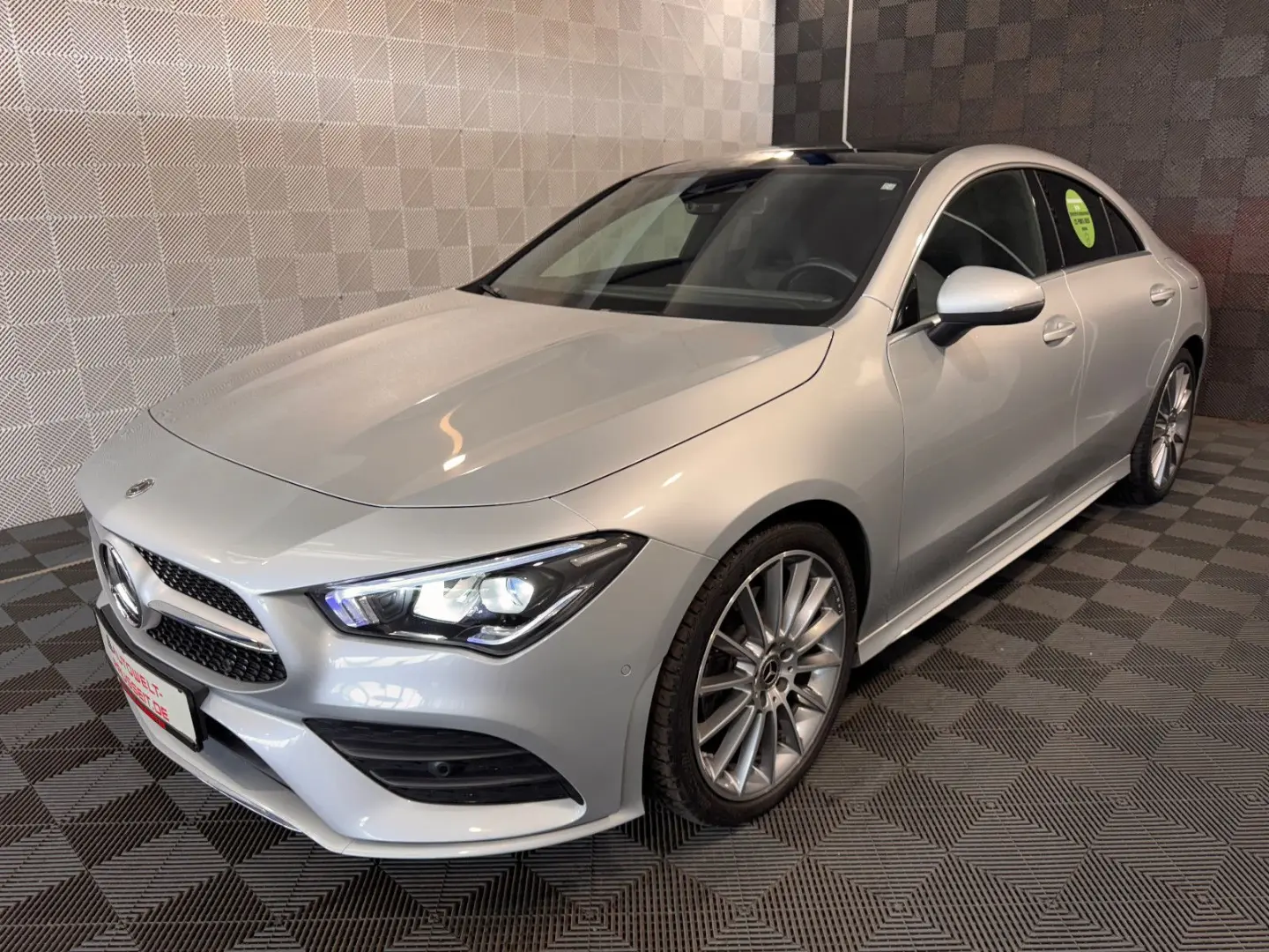 CLA 250 AMG PANO-R.KAM-TEMPO-LED-AHK-AMBIENTE-19