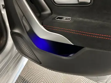 CLA 250 AMG PANO-R.KAM-TEMPO-LED-AHK-AMBIENTE-19